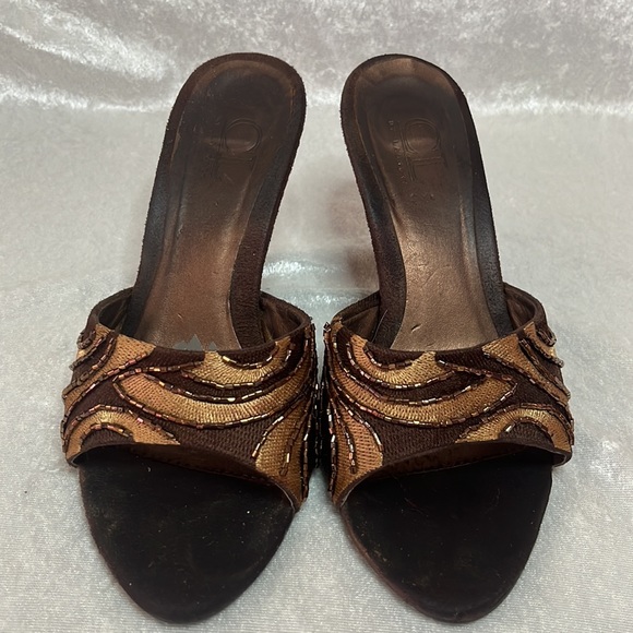 Chinese Laundry Wedge Sandals - Picture 2 of 6